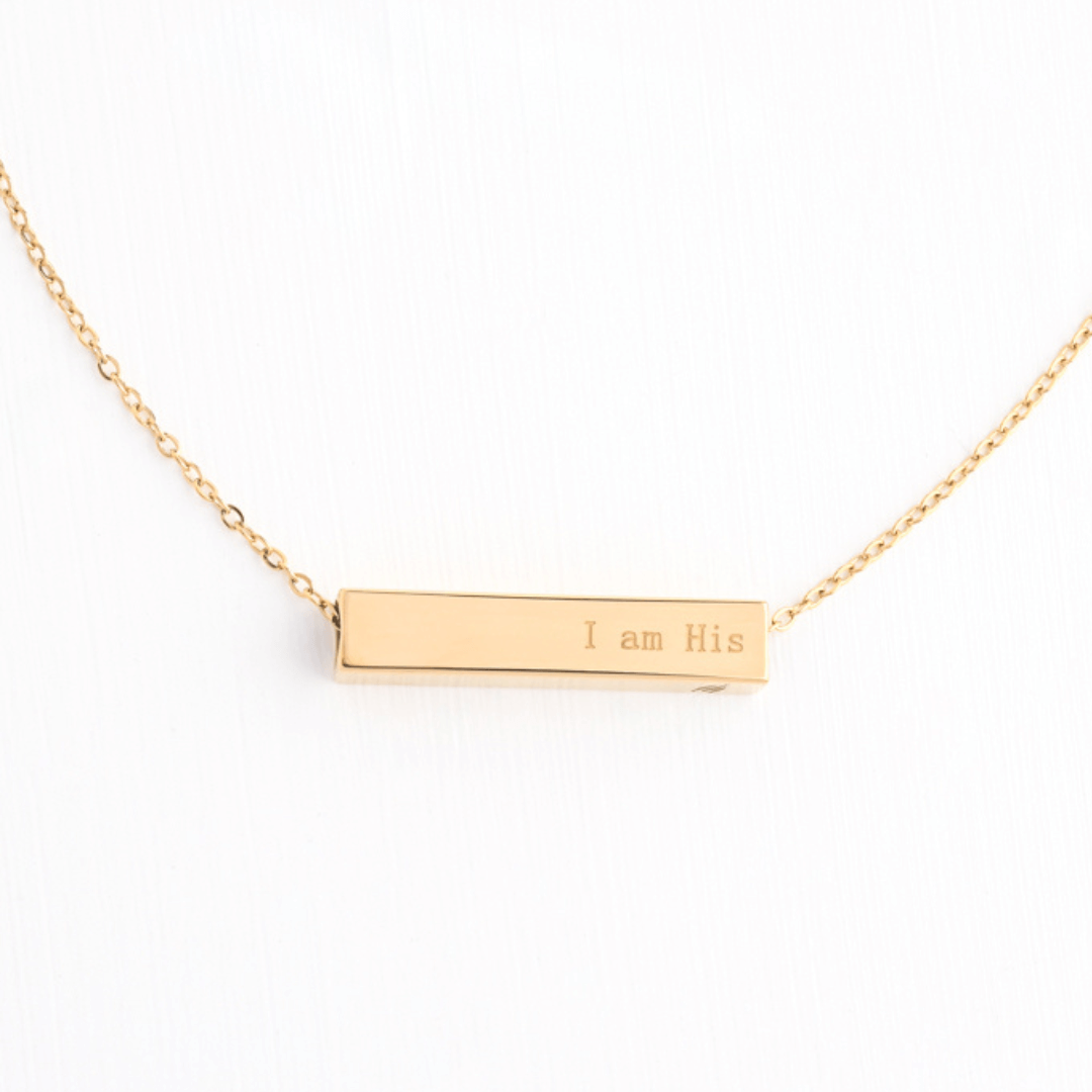 The Chosen Four-Sided Necklace Gold
